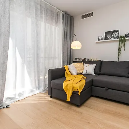 Top Family Apartment By Lofties Terrassa Exterior photo